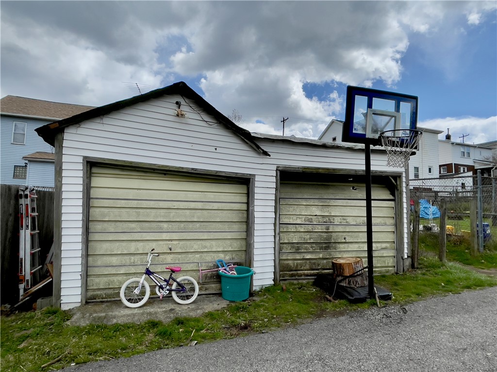 543 Mccully St St, White Oak, Pennsylvania image 43