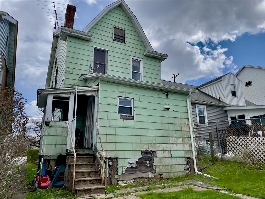 543 Mccully St St, White Oak, Pennsylvania image 2