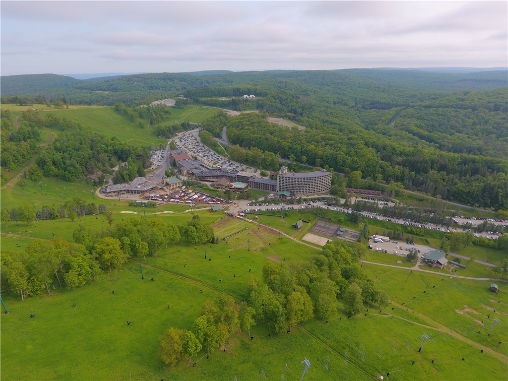 Seven Springs Resort, Pennsylvania 15557, United States, 2 Bedrooms Bedrooms, ,2 BathroomsBathrooms,Residential,Active,143308