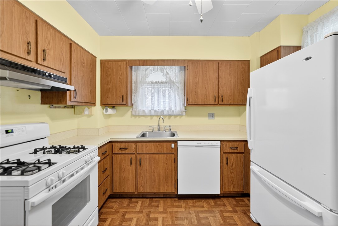 Banksville/Westwood, Pennsylvania 15205, United States, 3 Bedrooms Bedrooms, ,1 BathroomBathrooms,Residential,Active,176147