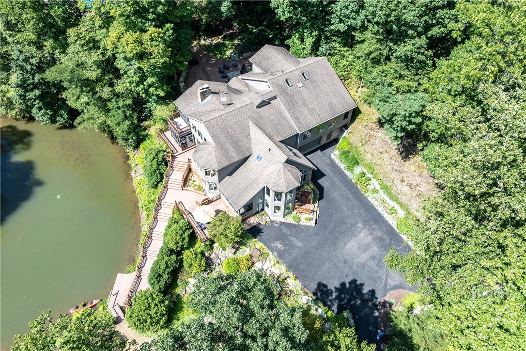 207 Youngstown Ridge Rd