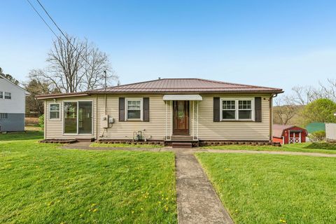 Photo of 11705 State Rte 85, Kittanning, PA 16201 (MLS # 1748922)