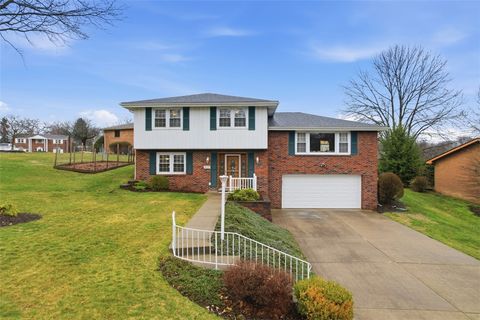 Photo of 1237 Catalina Dr, Monroeville, PA 15146 (MLS # 1742979)