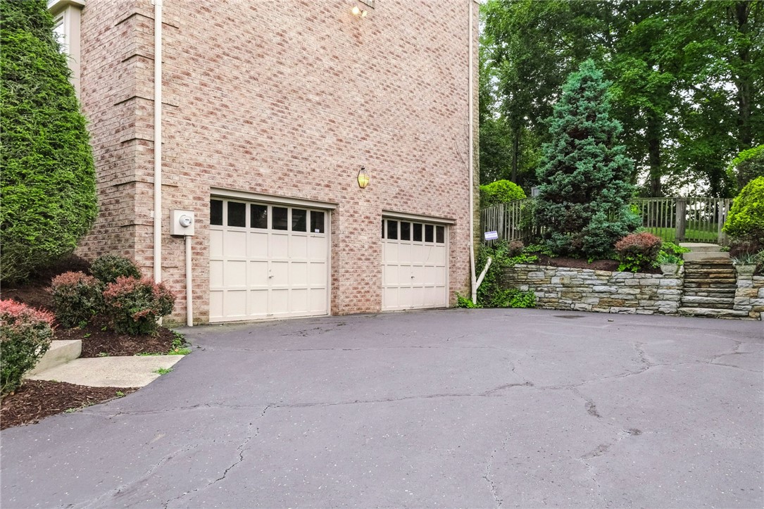 1005 Tall Trees Dr