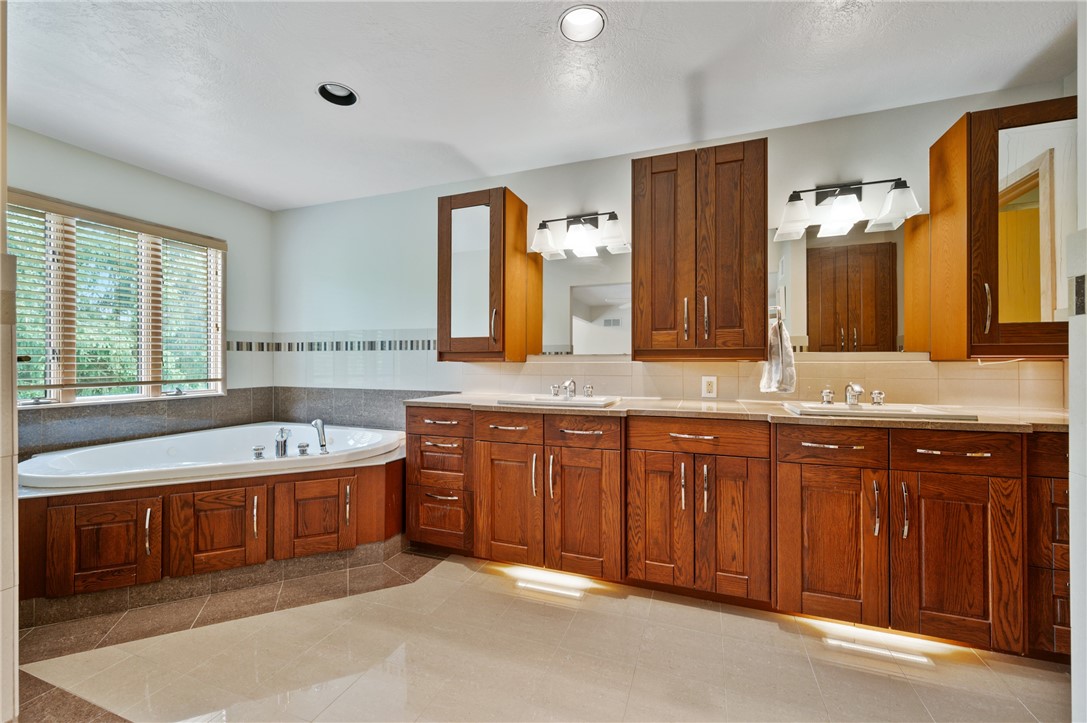3932 Laurel Oak Cir Cir, Murrysville, Pennsylvania image 20