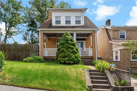Photo of 200 Wilbur St, Pittsburgh, PA 15210 (MLS # 1745843)