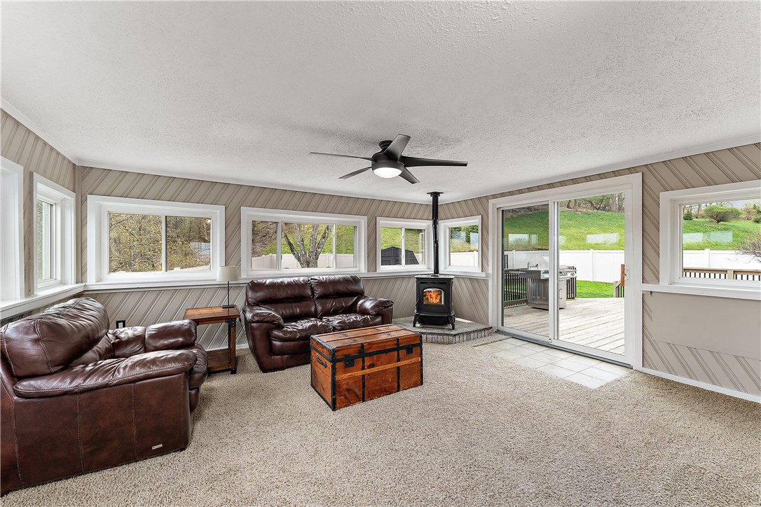 Economy, Pennsylvania 15042, United States, 3 Bedrooms Bedrooms, ,2 BathroomsBathrooms,Residential,Active,114194