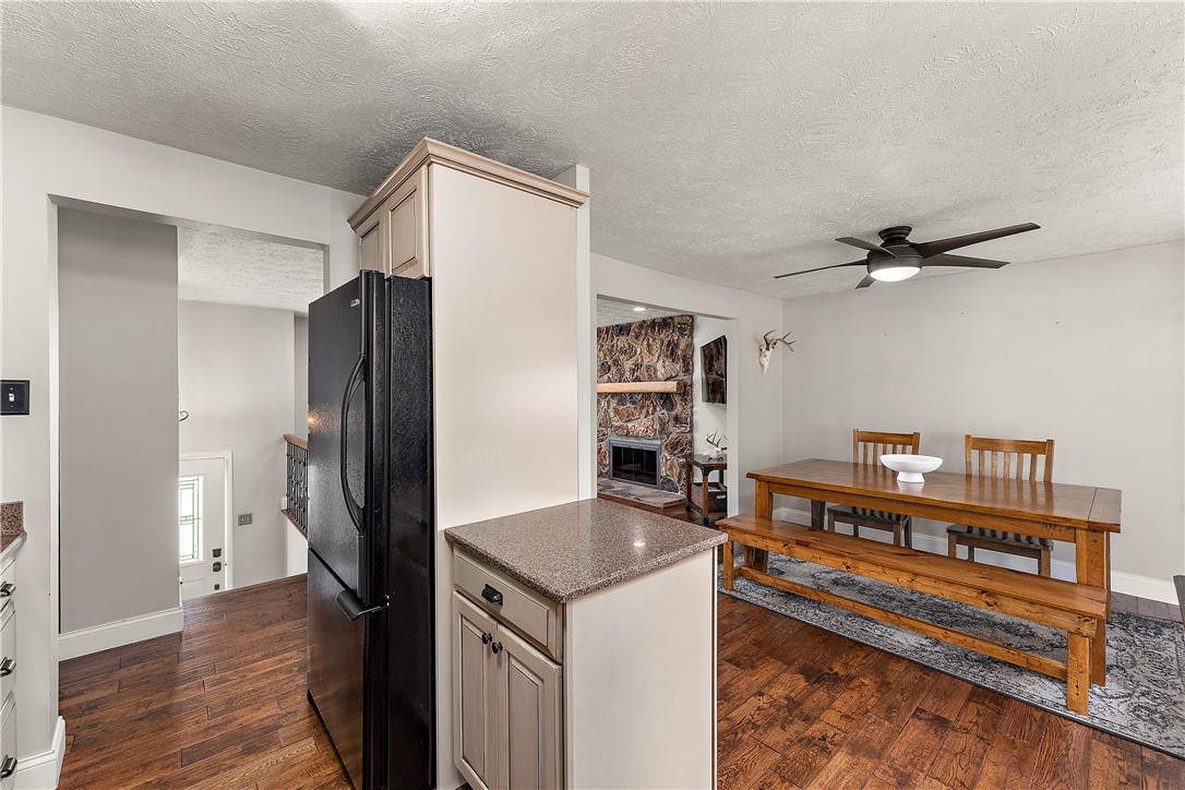 Economy, Pennsylvania 15042, United States, 3 Bedrooms Bedrooms, ,2 BathroomsBathrooms,Residential,Active,114194