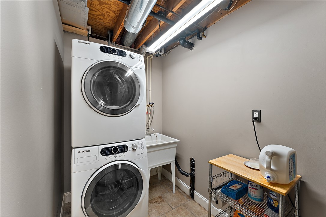 Economy, Pennsylvania 15042, United States, 3 Bedrooms Bedrooms, ,2 BathroomsBathrooms,Residential,Active,114194