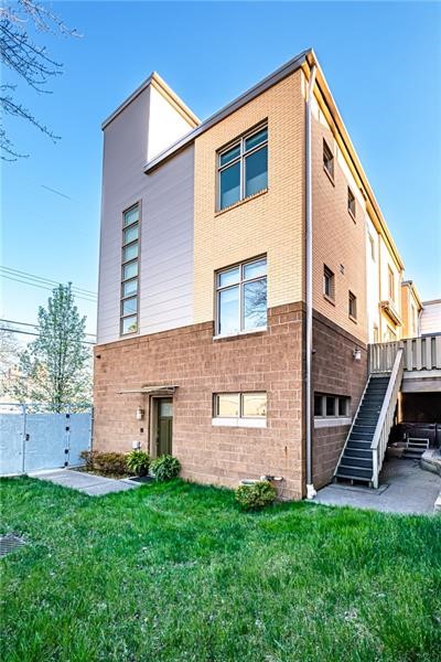View South Side, PA 15203 townhome