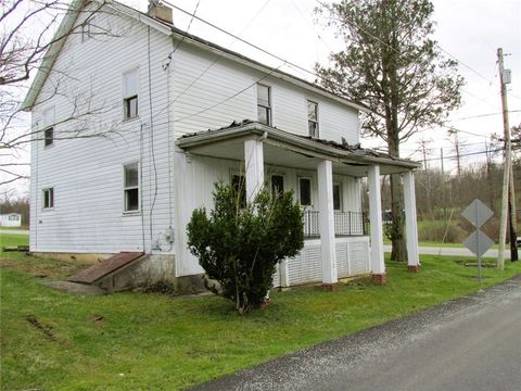 Photo of 376 Penn Avenue, Everson, PA 15631 (MLS # 1748003)