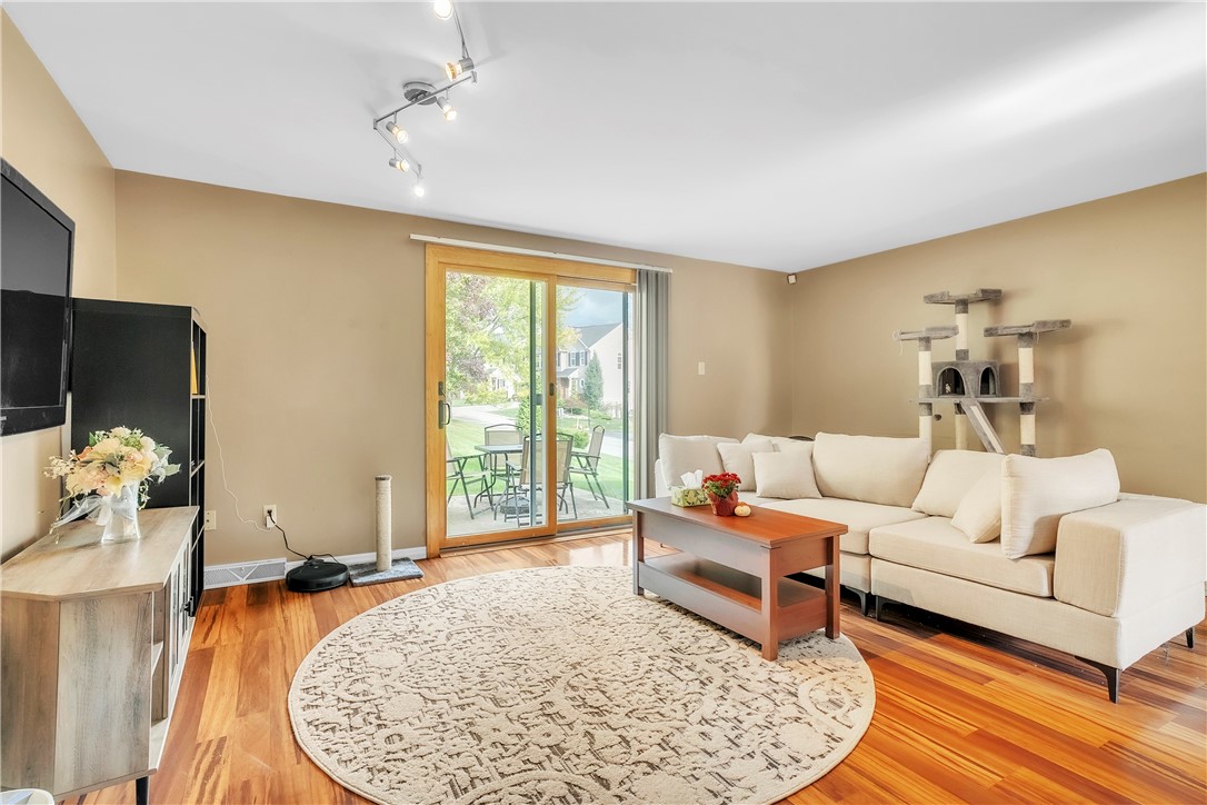 Whitehall, Pennsylvania 15236, United States, 2 Bedrooms Bedrooms, ,2 BathroomsBathrooms,Residential,Active,235549