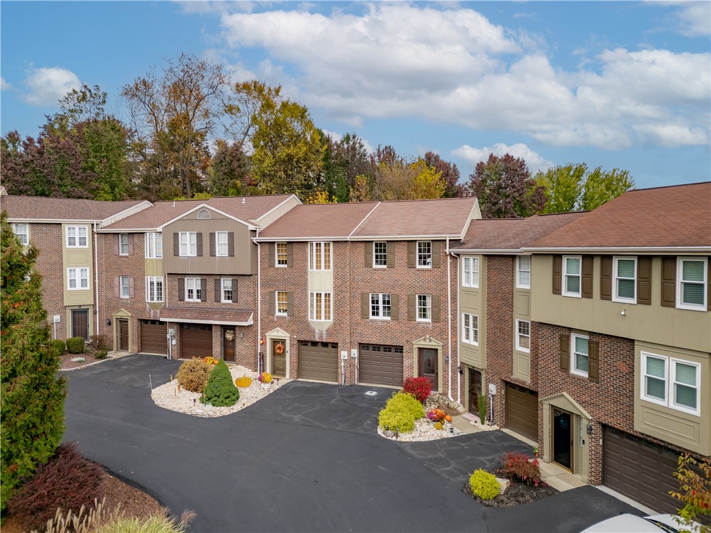 Whitehall, Pennsylvania 15236, United States, 2 Bedrooms Bedrooms, ,2 BathroomsBathrooms,Residential,Active,235549