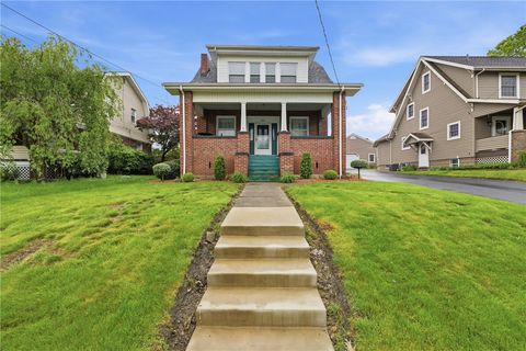 Homes For Sale - 220 E Sheridan Ave Ave<br/> Lawrence County, New Castle, PA 16105