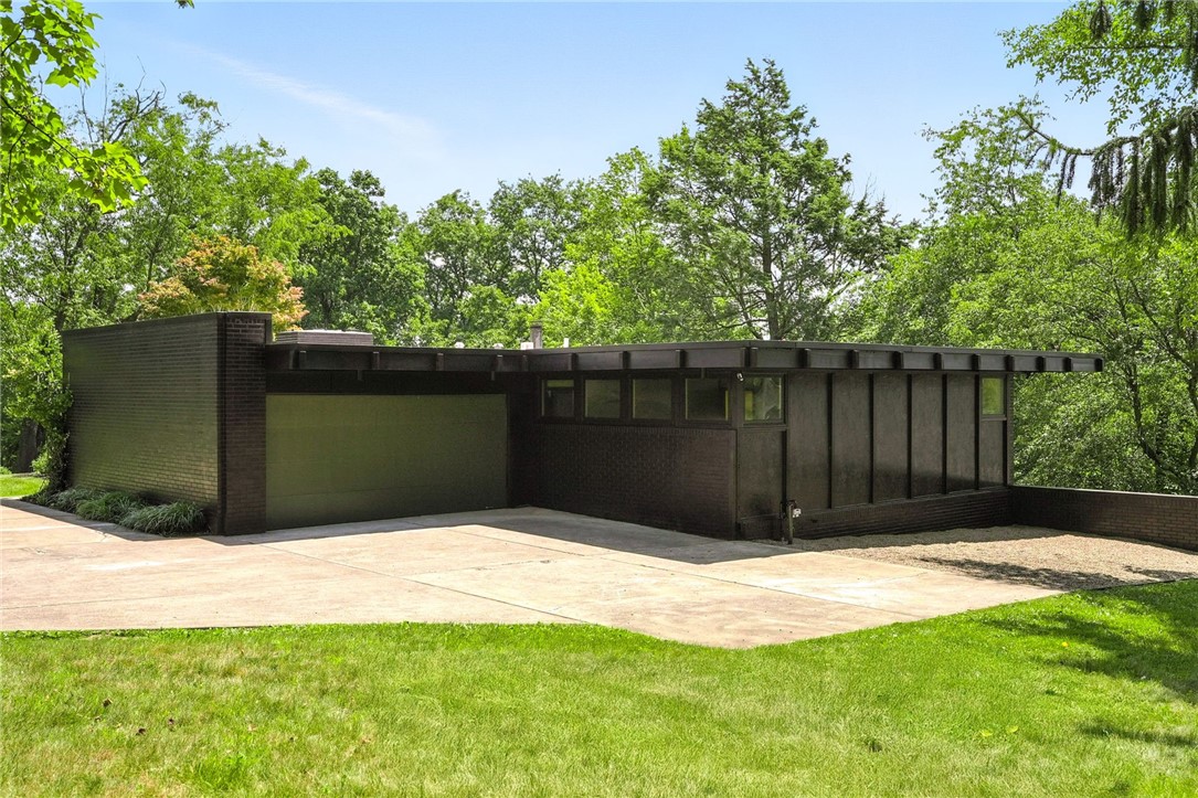 30 Highland Dr