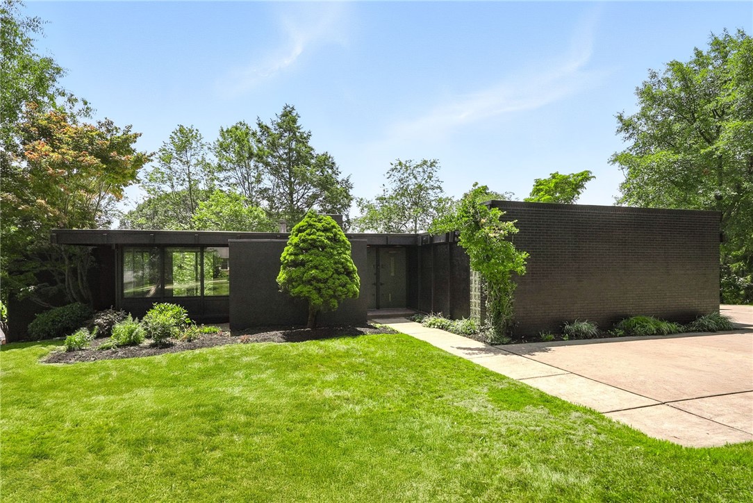 30 Highland Dr