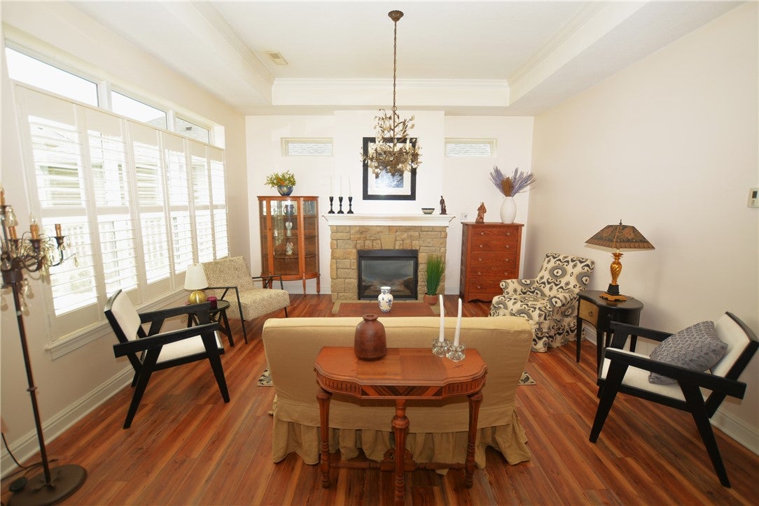 142 Cobblestone Dr