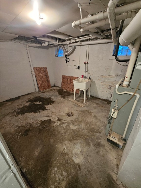 Carrick, Pennsylvania 15210, United States, 2 Bedrooms Bedrooms, ,1 BathroomBathrooms,Residential,Active,194180