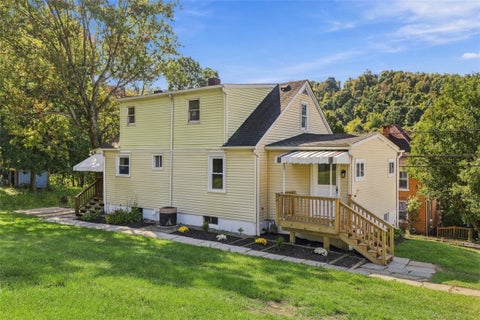 Homes For Sale - 706 Hissam St St<br/> Jeannette, PA 15644