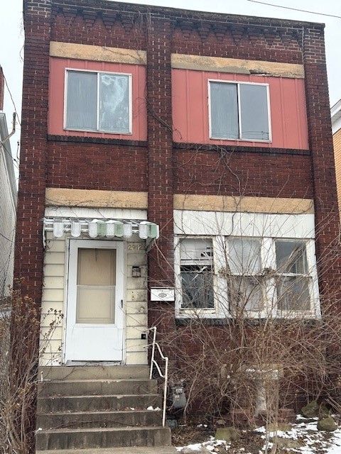 2912 Merwyn Ave Sheraden PA 15204