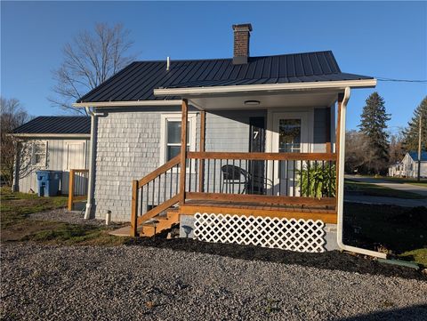 Homes For Sale - 7 7th St St<br/> Lawrence County, Bessemer, PA 16112