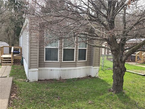 Photo of 540 Finks Run Rd, Mcdonald, PA 15057 (MLS # 1743804)