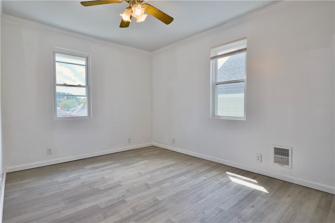 City Of Greensburg, Pennsylvania 15601, United States, 3 Bedrooms Bedrooms, ,3 BathroomsBathrooms,Residential,Active,164738