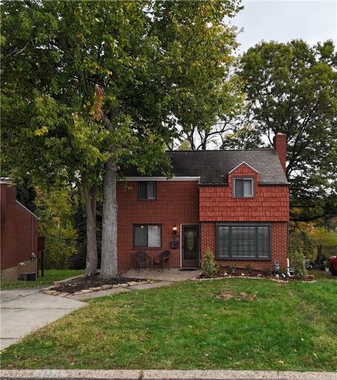 Photo of 5113 Azalea Dr, Pittsburgh, PA 15236 (MLS # 1726728)