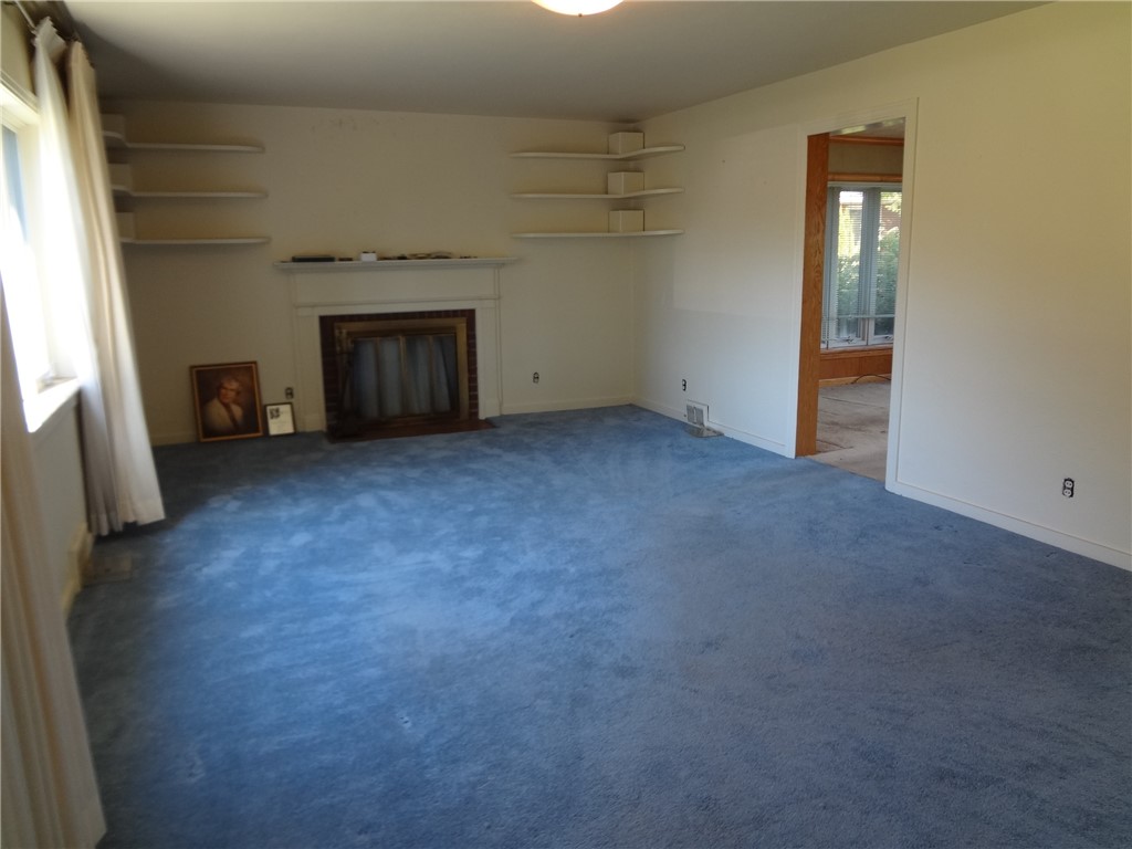 Hempfield Twp, Pennsylvania 15601, United States, 3 Bedrooms Bedrooms, ,2 BathroomsBathrooms,Residential,Active,231888