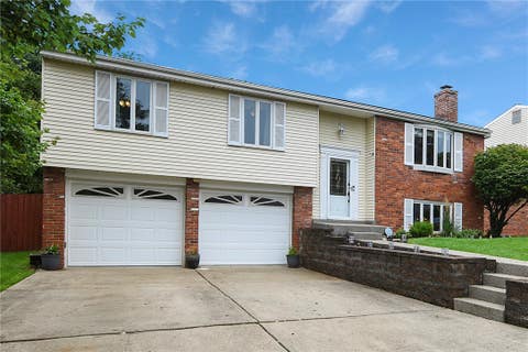 Homes For Sale - 171 Sylvania Dr<br/> South Park, PA 15236