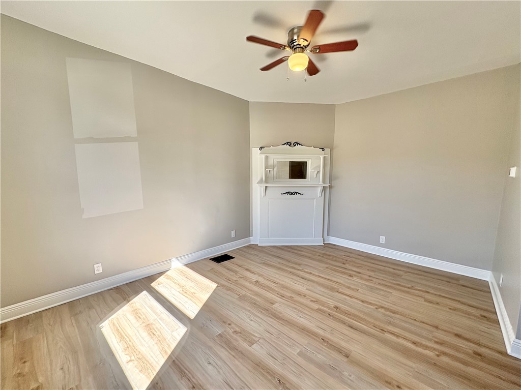 New Brighton, Pennsylvania 15066, United States, 3 Bedrooms Bedrooms, ,1 BathroomBathrooms,Residential,Active,220032