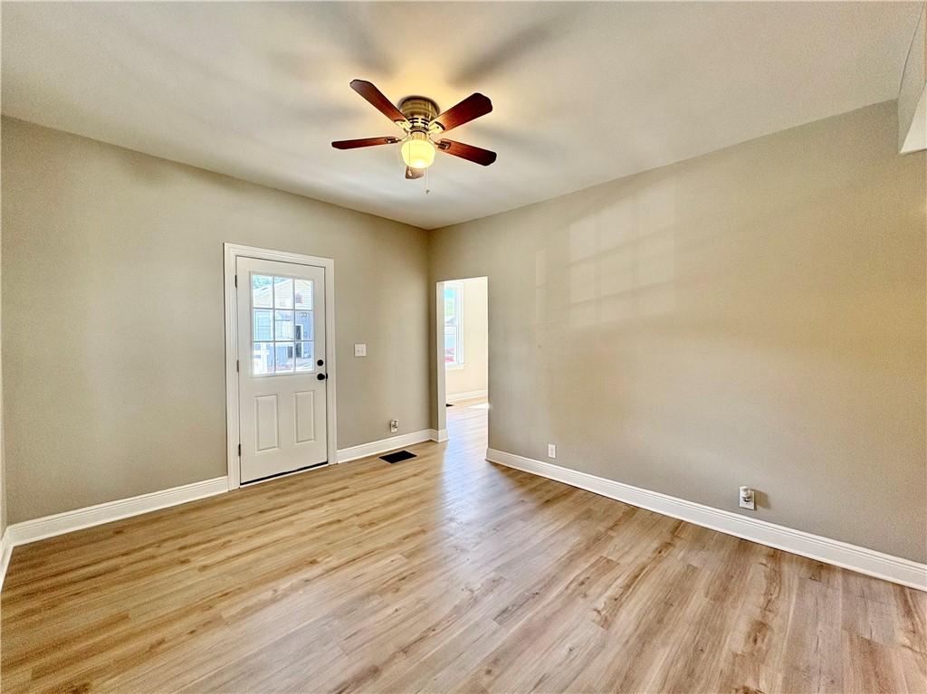 New Brighton, Pennsylvania 15066, United States, 3 Bedrooms Bedrooms, ,1 BathroomBathrooms,Residential,Active,220032