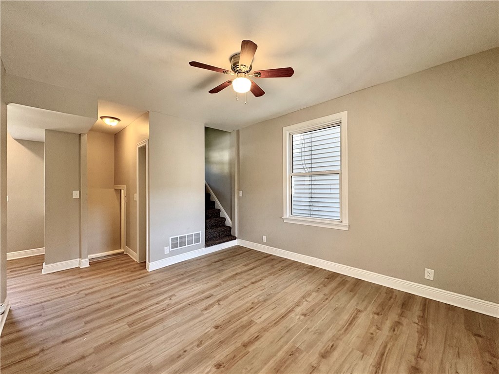 New Brighton, Pennsylvania 15066, United States, 3 Bedrooms Bedrooms, ,1 BathroomBathrooms,Residential,Active,220032