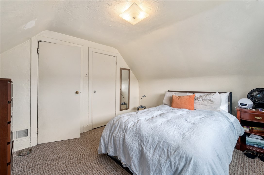 Greenfield, Pennsylvania 15217, United States, 2 Bedrooms Bedrooms, ,1 BathroomBathrooms,Residential,Active,150725