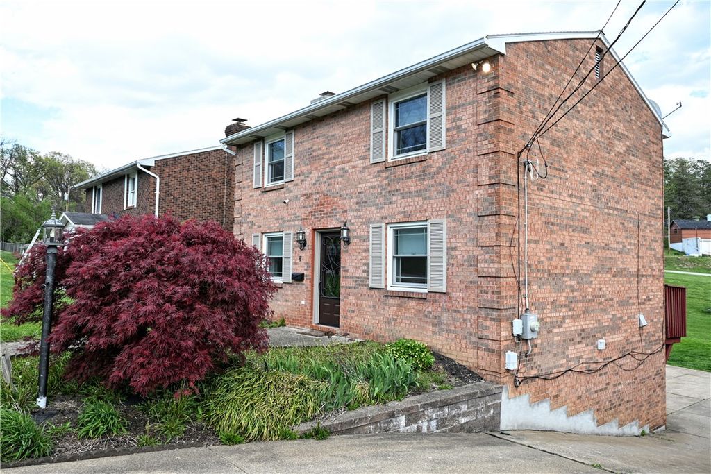 Photo of 8 Delrose Dr, Monessen, PA 15062 (MLS # 1749487)