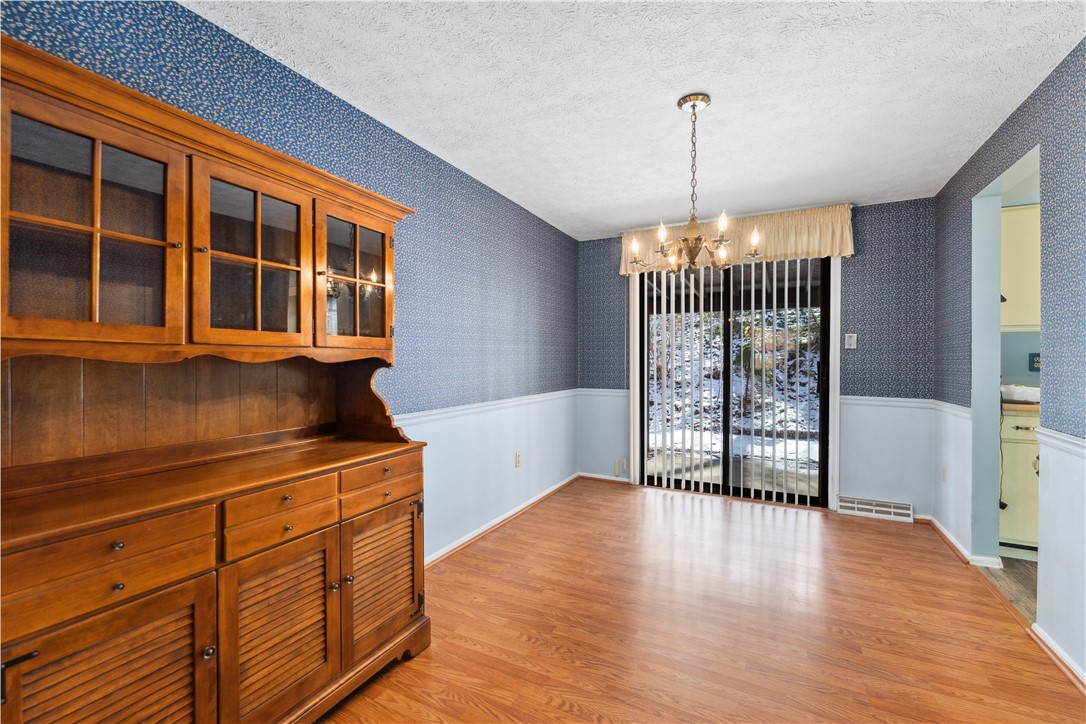 316 Benson Cir Cir, Whitehall, Pennsylvania image 6