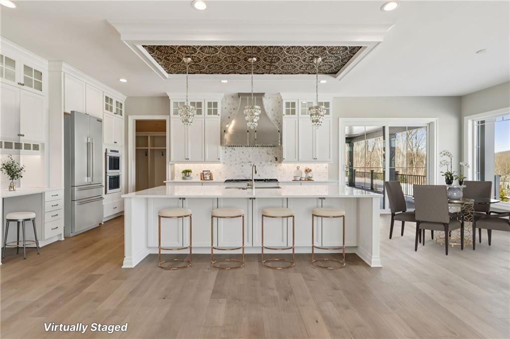 2012 Mallard Lane...