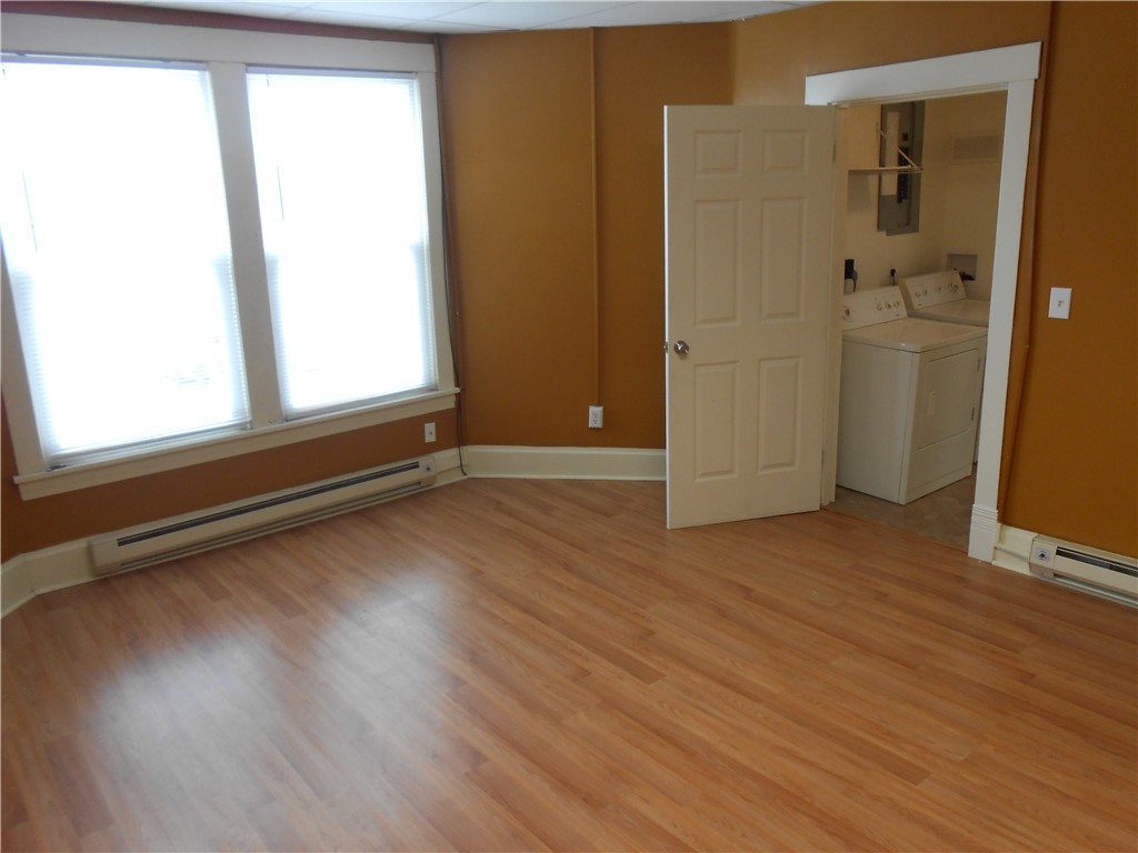 City Of Washington, Pennsylvania 15301, United States, 2 Bedrooms Bedrooms, ,1 BathroomBathrooms,Residential,Active,172475