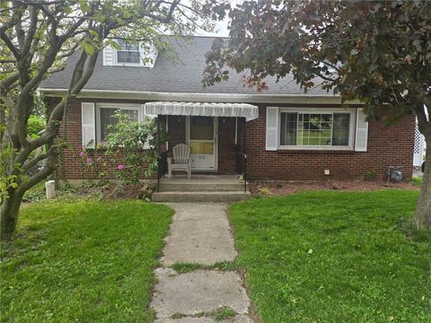Photo of 503 Garber St, Hollidaysburg, PA 16648 (MLS # 1752915)