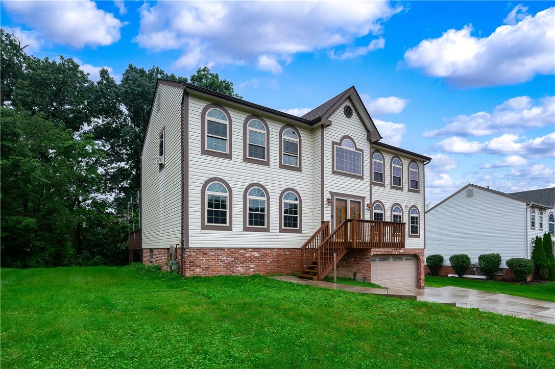 241 Jaclyn Dr