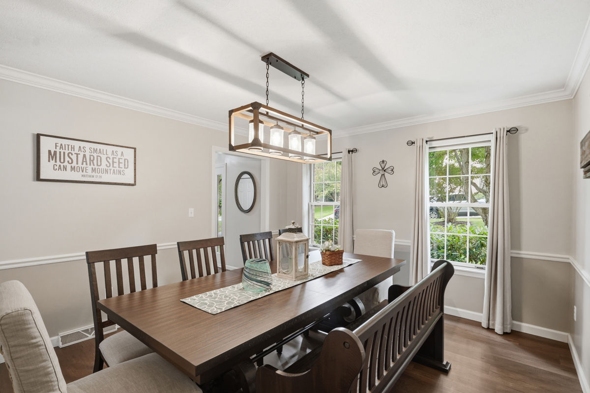 807 Wyngold Drive