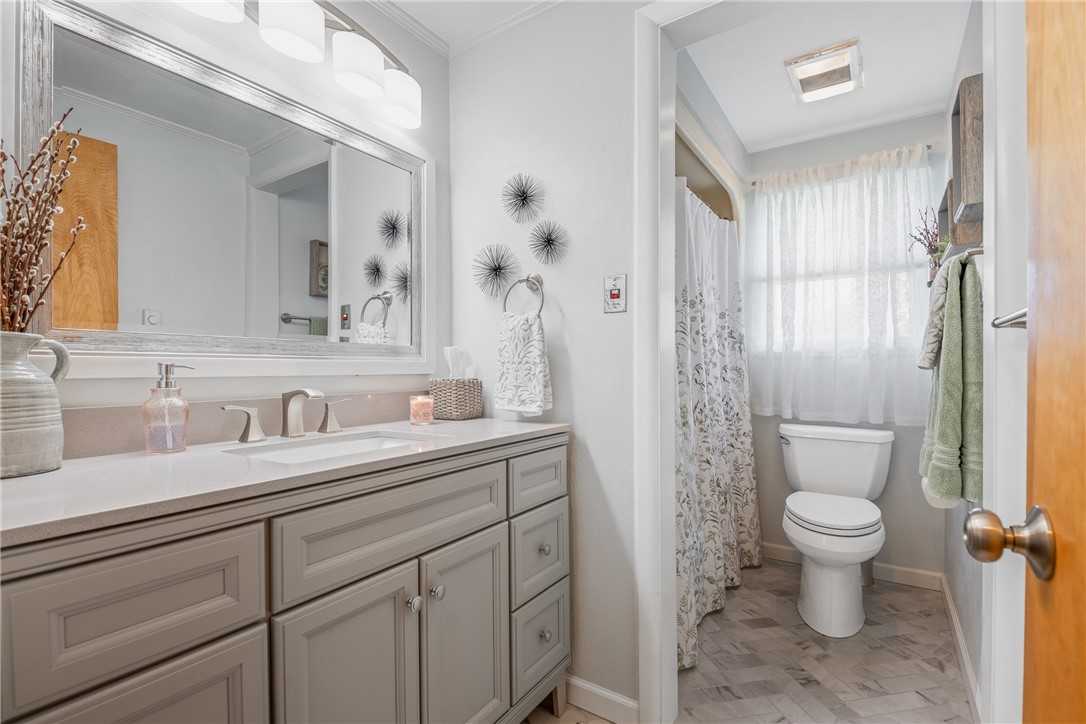 Windber, Pennsylvania 15963, United States, 3 Bedrooms Bedrooms, ,3 BathroomsBathrooms,Residential,Pending,100253