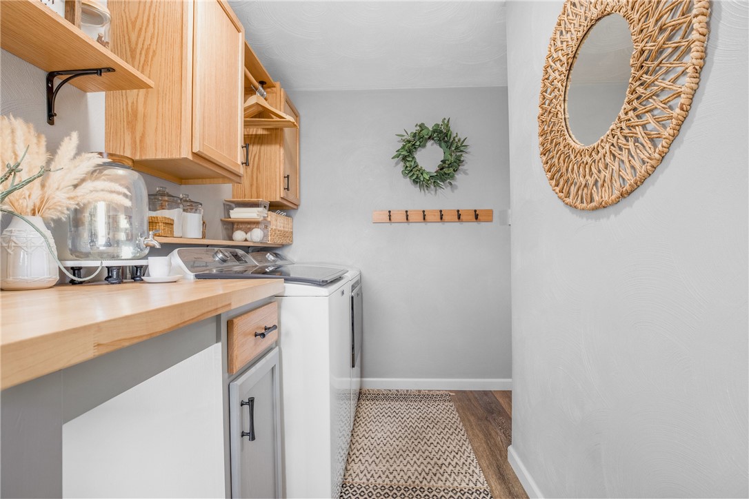 Windber, Pennsylvania 15963, United States, 3 Bedrooms Bedrooms, ,3 BathroomsBathrooms,Residential,Pending,100253