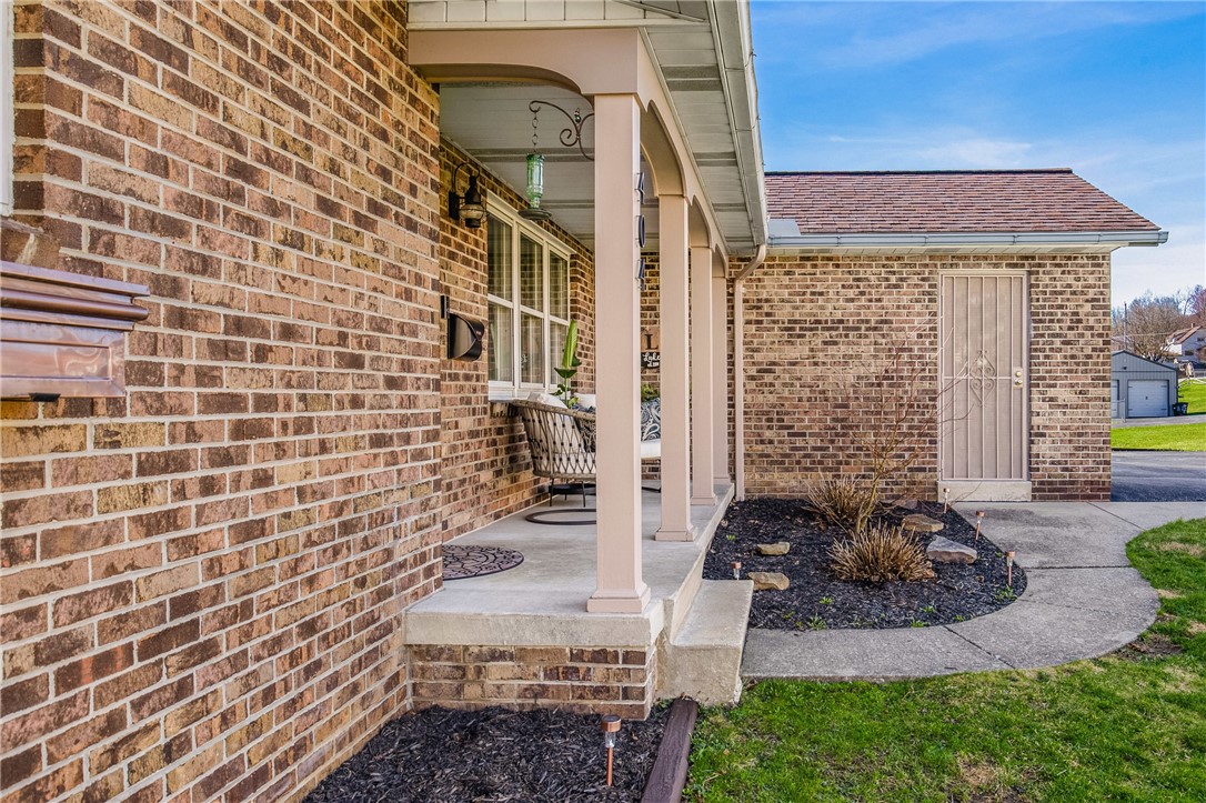 Windber, Pennsylvania 15963, United States, 3 Bedrooms Bedrooms, ,3 BathroomsBathrooms,Residential,Pending,100253