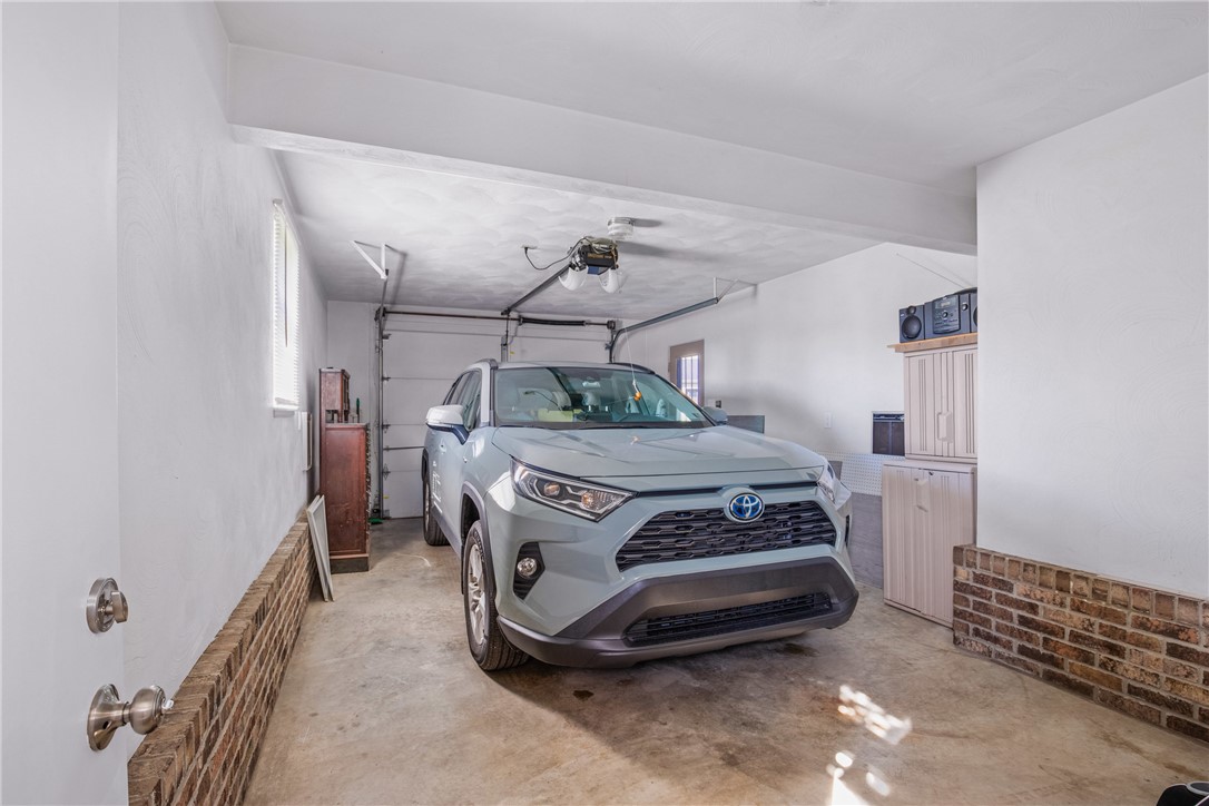 Windber, Pennsylvania 15963, United States, 3 Bedrooms Bedrooms, ,3 BathroomsBathrooms,Residential,Pending,100253