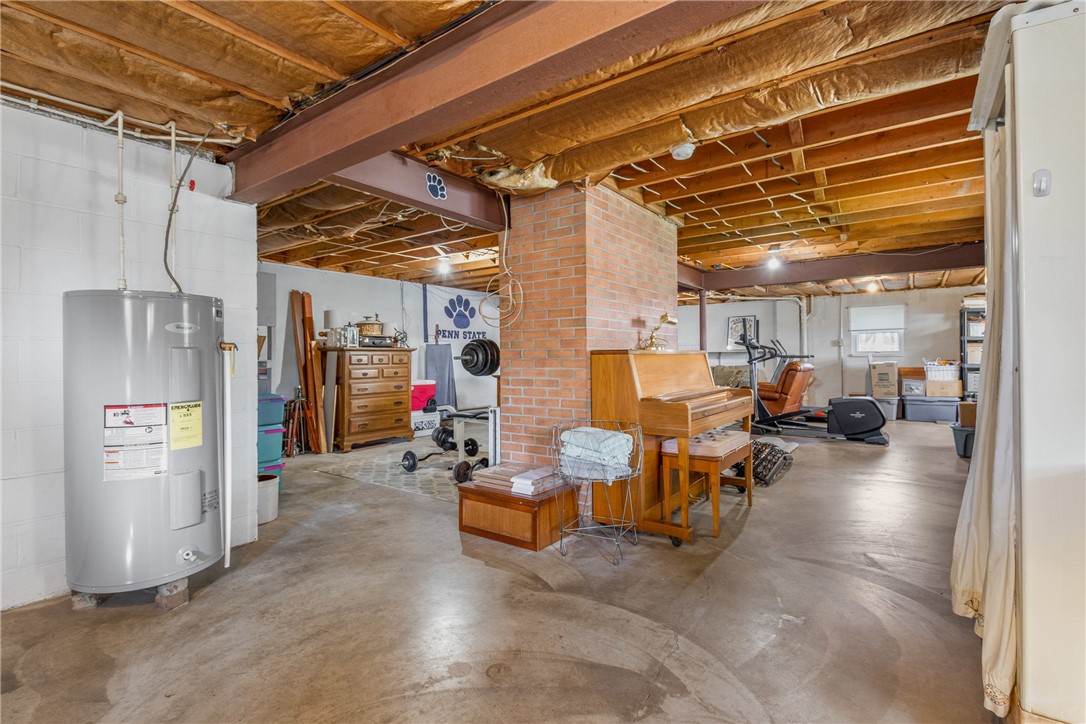 Windber, Pennsylvania 15963, United States, 3 Bedrooms Bedrooms, ,3 BathroomsBathrooms,Residential,Pending,100253