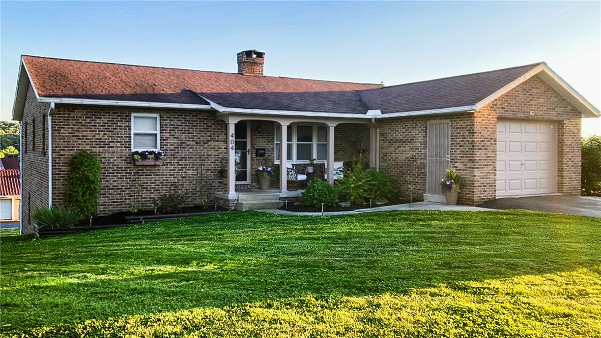 Windber, Pennsylvania 15963, United States, 3 Bedrooms Bedrooms, ,3 BathroomsBathrooms,Residential,Pending,100253