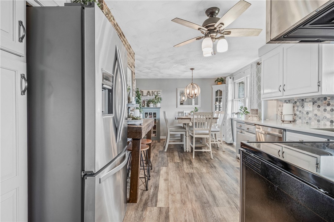 Windber, Pennsylvania 15963, United States, 3 Bedrooms Bedrooms, ,3 BathroomsBathrooms,Residential,Pending,100253