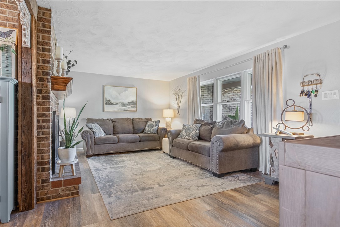 Windber, Pennsylvania 15963, United States, 3 Bedrooms Bedrooms, ,3 BathroomsBathrooms,Residential,Pending,100253