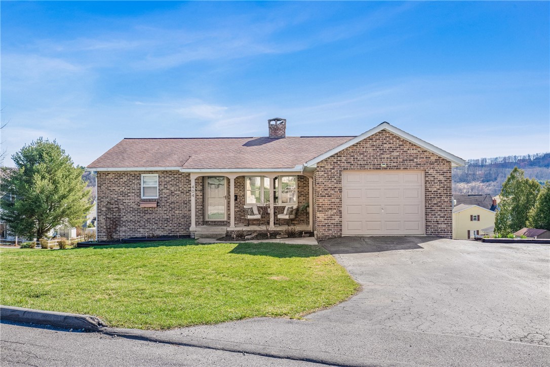 Windber, Pennsylvania 15963, United States, 3 Bedrooms Bedrooms, ,3 BathroomsBathrooms,Residential,Pending,100253